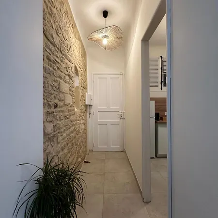 Apartment Au Coeur De L'ecusson *