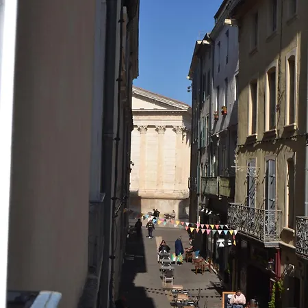 Au Coeur De L'ecusson Apartment Nîmes