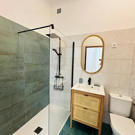 Au Coeur De L'ecusson Apartman